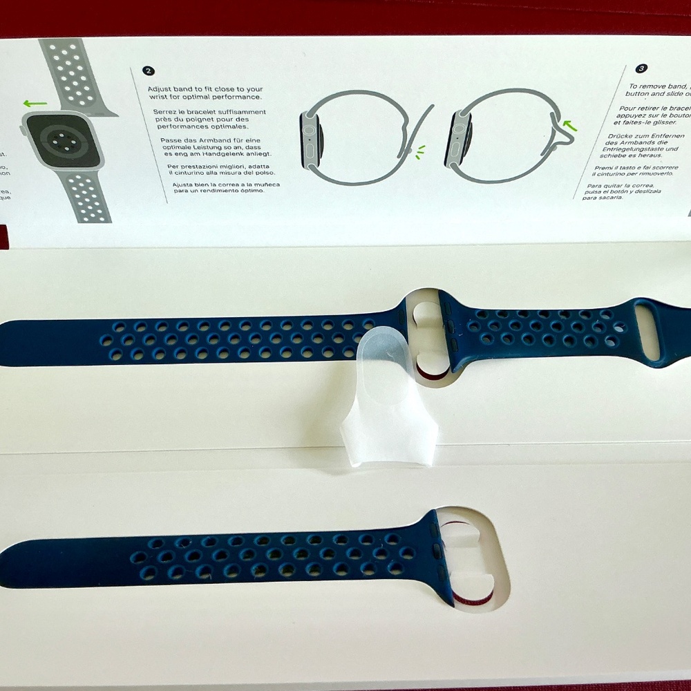 Apple Watch A2352 SE Silver gps/cell 40mm Nike All Original With Box - Picture 7 of 9